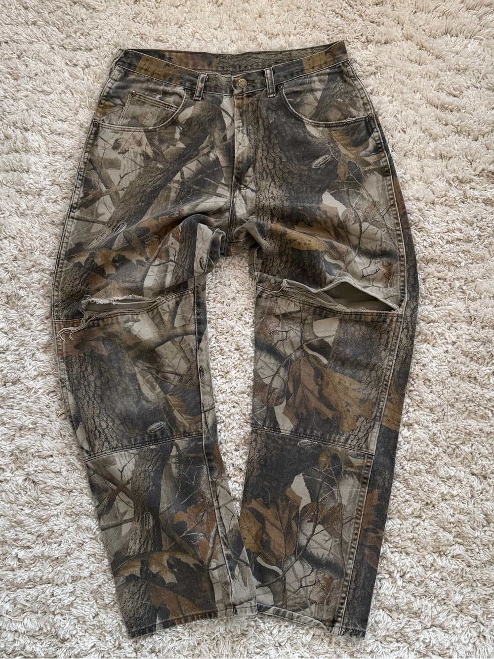 Men's Wrangler Camouflage Distressed Jeans - Brown/Green Camo